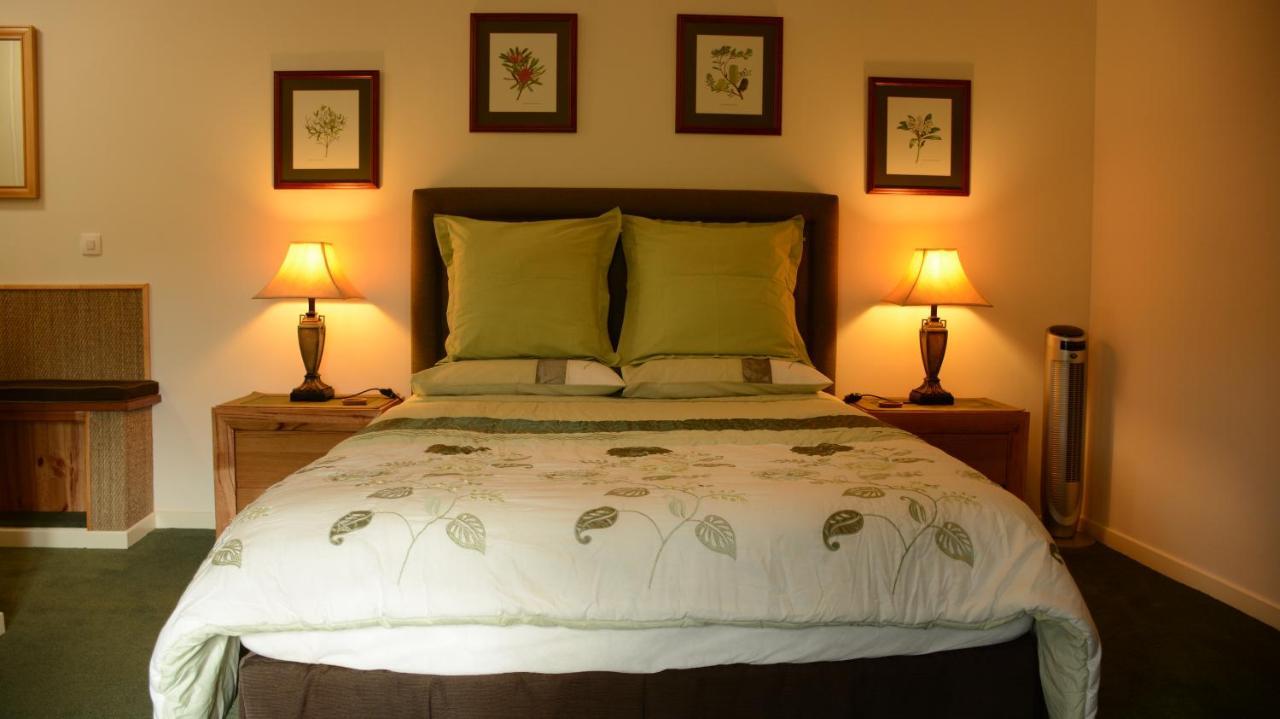 Les Noyers Aulnay Bed and Breakfast Aulnay  Eksteriør billede