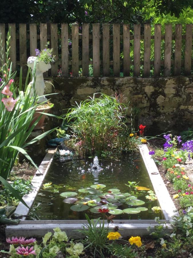 Les Noyers Aulnay Bed and Breakfast Aulnay  Eksteriør billede